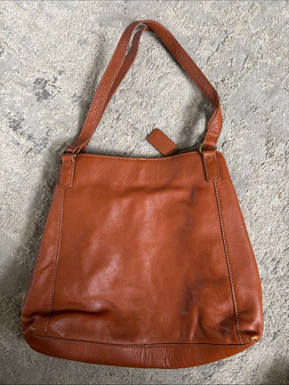 Women's Leather Shoulder Bag in Warm Tan